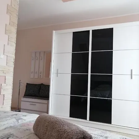 Gyoengyi Apartman Heviz Exterior photo
