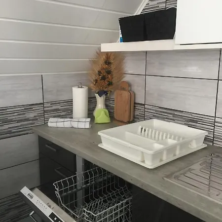 Gyoengyi Apartman Heviz Exterior photo