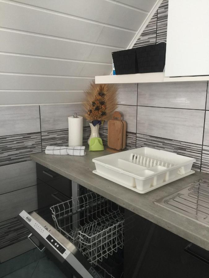 Gyoengyi Apartmán *